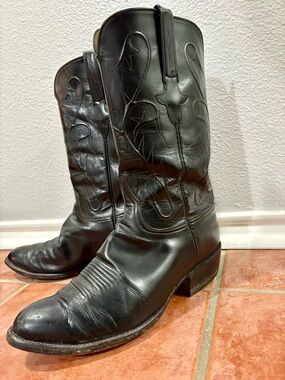 Lucchese 9.5 2E, Black Very Good Condition, Super Soft Wide Cowboy Western Boots